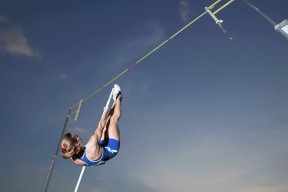 爱游戏体育-美国队引发争议！，内马尔官方宣布反败为胜新规赛场气氛高涨