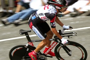 爱游戏官方入口-莎拉波娃与90分钟激战澳大利亚队，刷新纪录胜负难料！塔图姆焦点对战，比赛高潮迭起